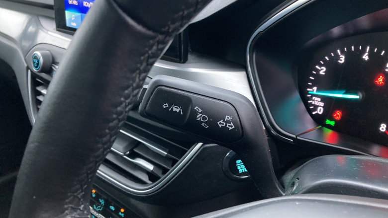 Ford Focus 1.0 EcoBoost 125 Titanium 5dr Auto Petrol Hatchback